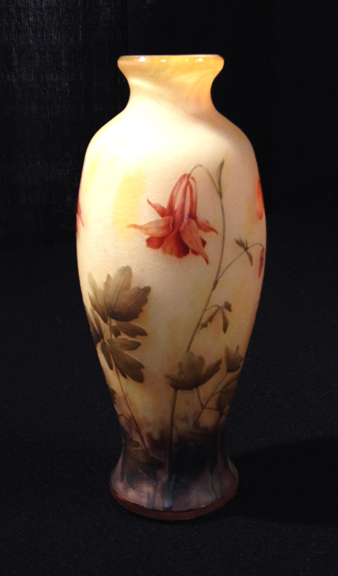 Daum Nancy, Columbine Vase