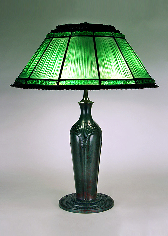 20" Linenfold Lamp