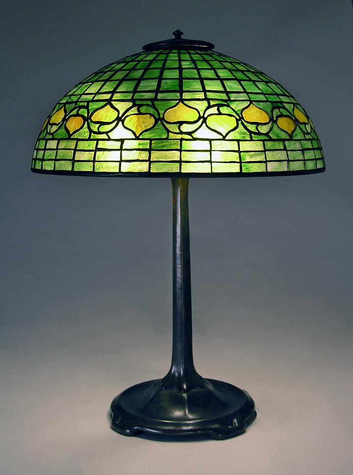 Tiffany Studios, 16" Acorn Lamp