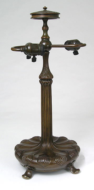 16" Belted Dogwood Lamp