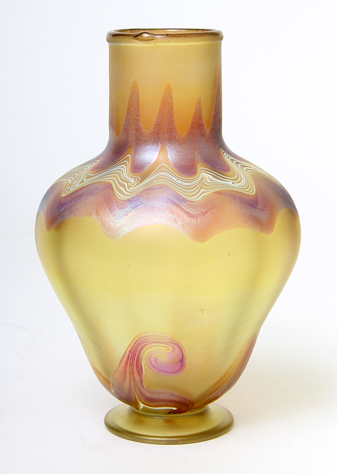 Tiffany Favrile, Gold Decorated Vase
