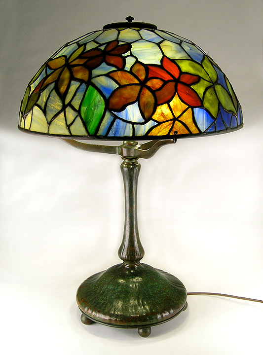 16" Woodbine Lamp