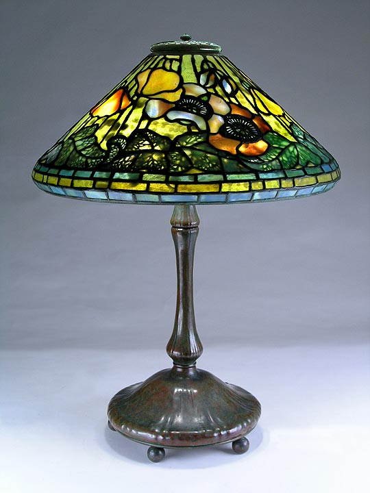 Tiffany Studios, 17" Poppy Lamp