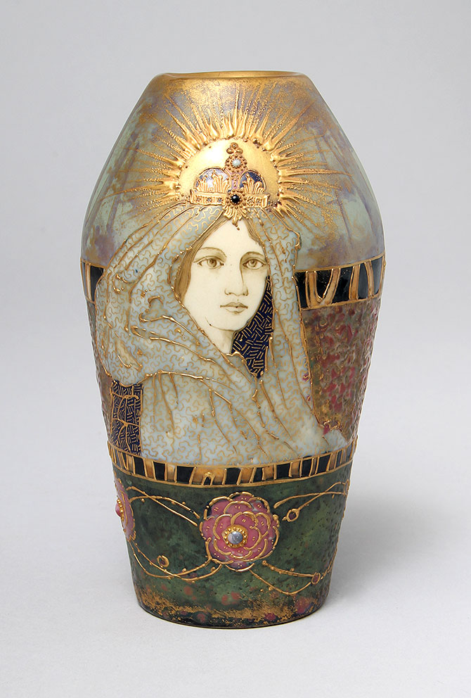 Amphora, Portrait vase