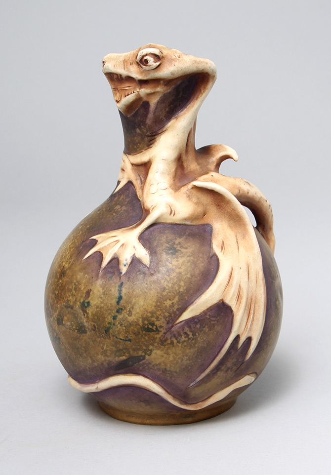 Amphora, Dragon vase