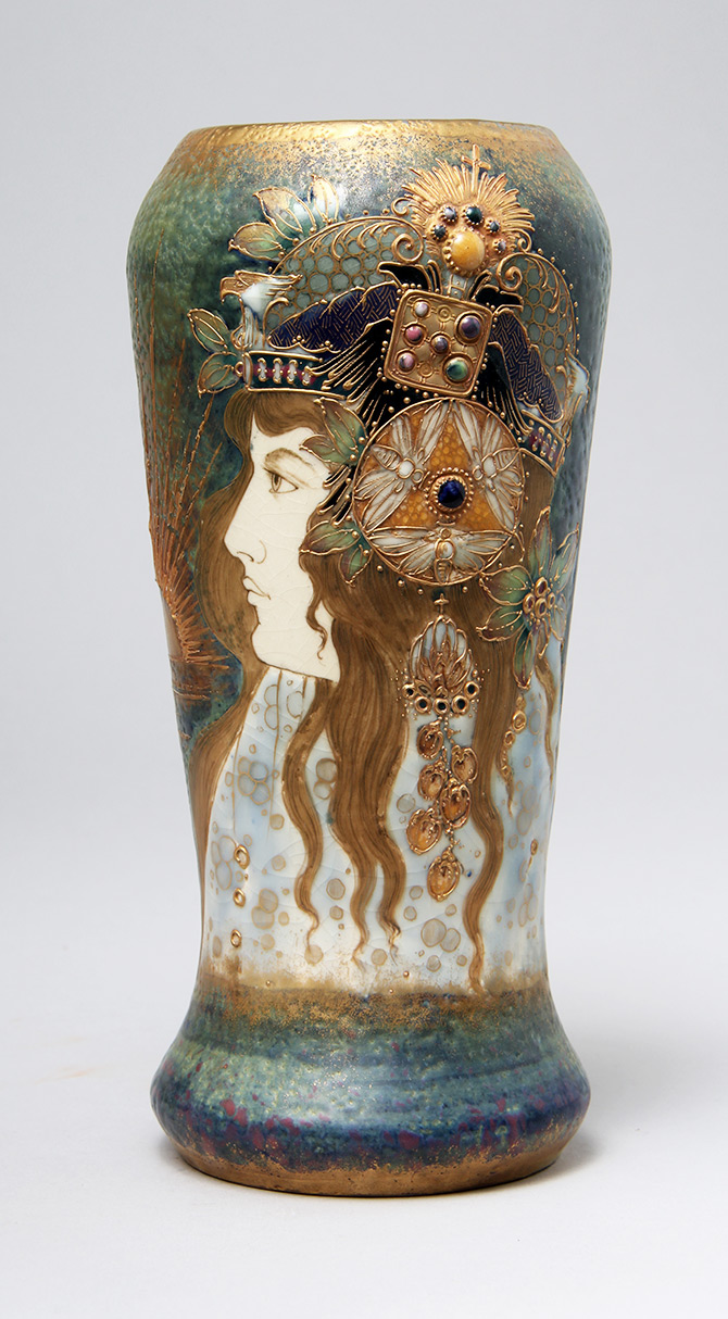 Amphora, Portrait vase