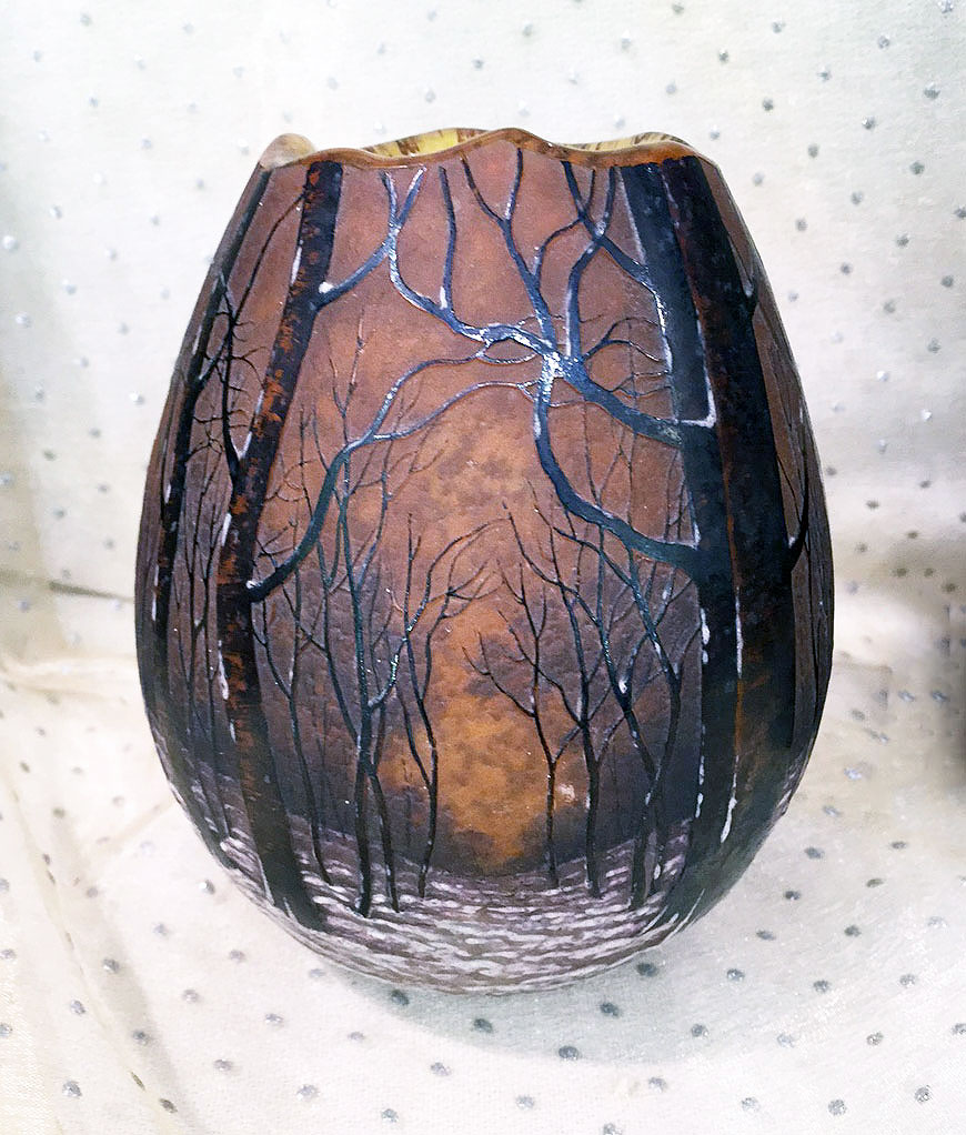 Daum Nancy, Winter Broken Egg