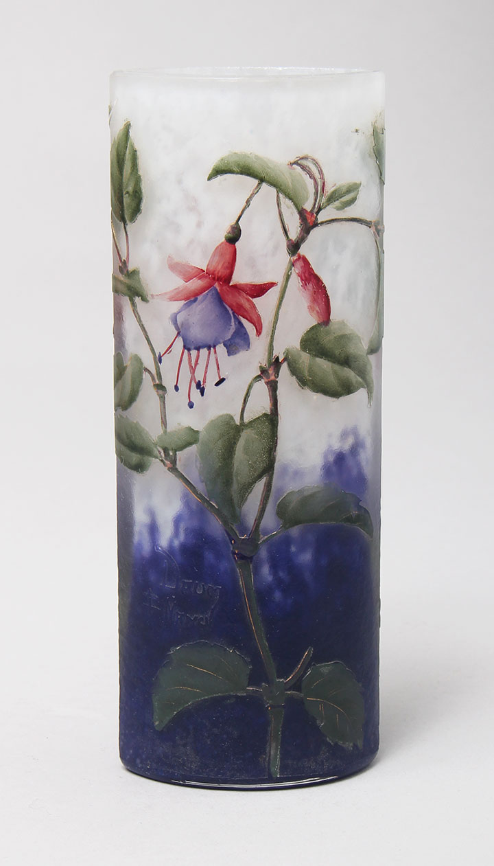 Daum Nancy, Fuchsia Vase