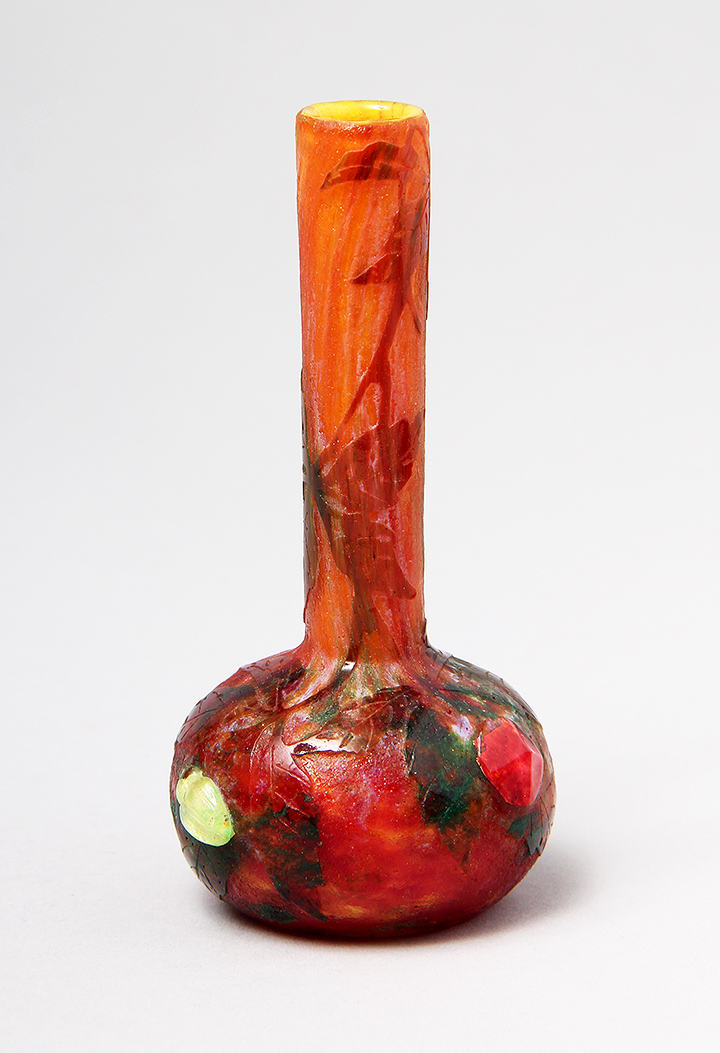 Daum Nancy, Applied insect & cabochon vase