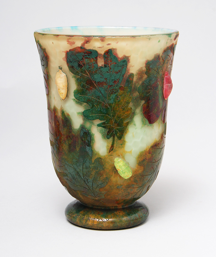 Daum Nancy, Applied Acorn vase