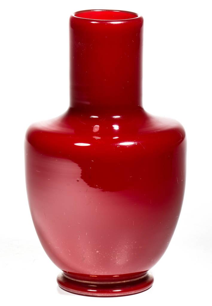 Tiffany Favrile, Red Vase