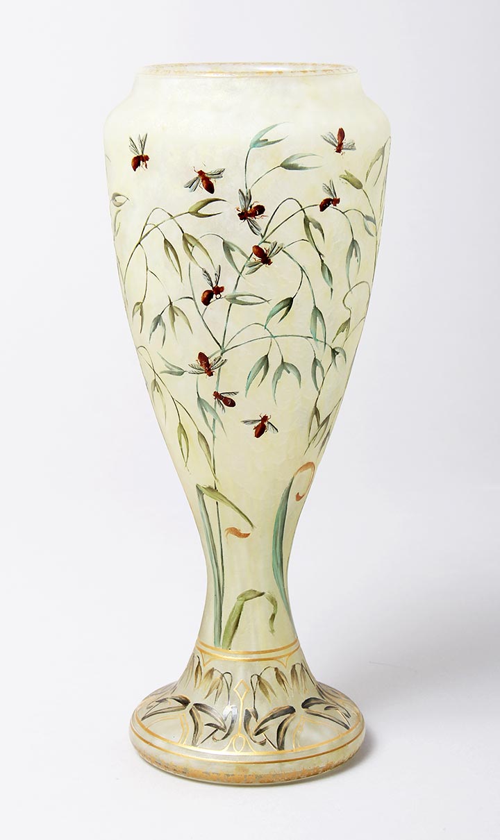 Daum Nancy, Bee Vase
