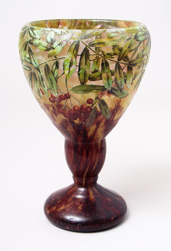 Daum Nancy, Red Berry Vase