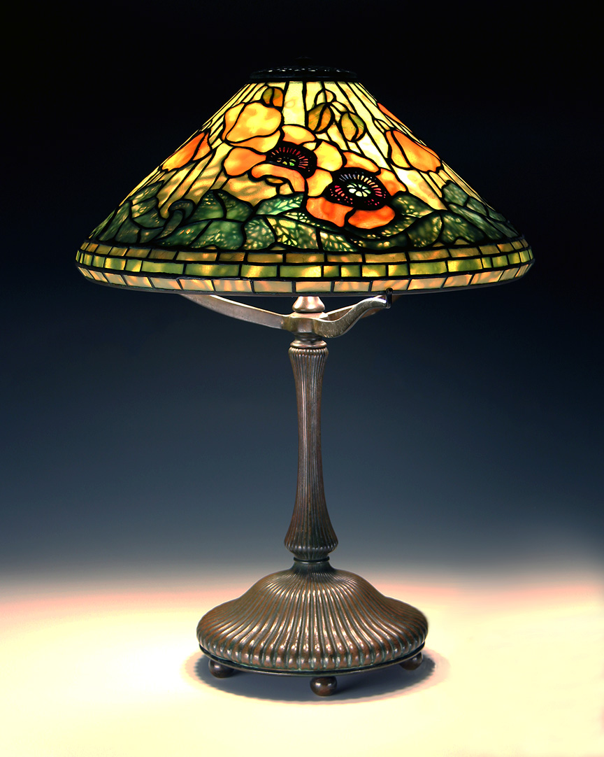 Tiffany Studios, 17" Poppy Lamp