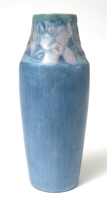 Newcomb, Vase