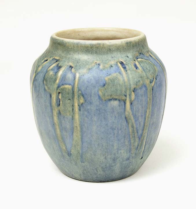 Newcomb, Scenic Vase