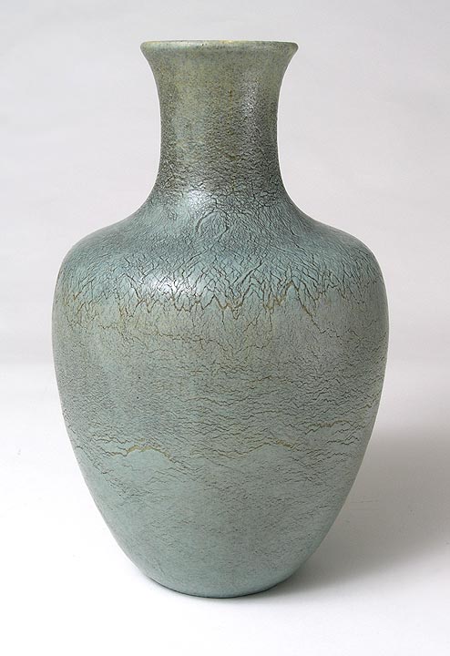 Grueby, Vase