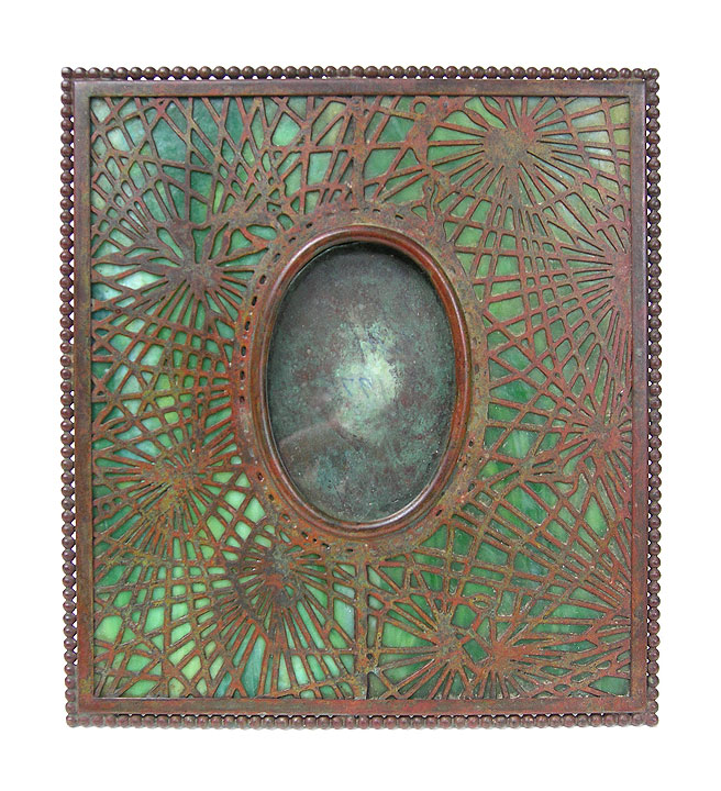 Pine Needle, Frame