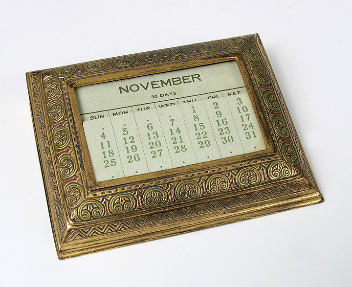 Venetian, Paperweight perpetual calendar
