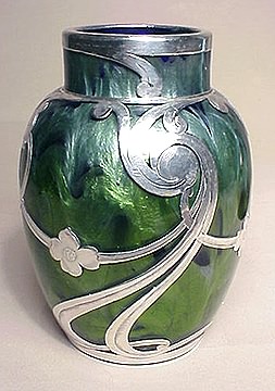 Loetz, Vase