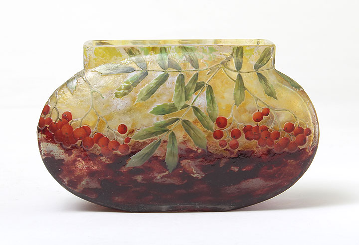 Daum Nancy, Red Berry Vase