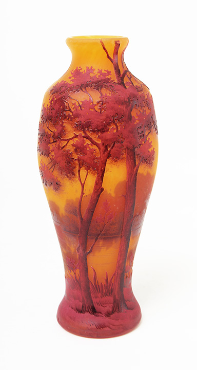Daum Nancy, Scenic Vase