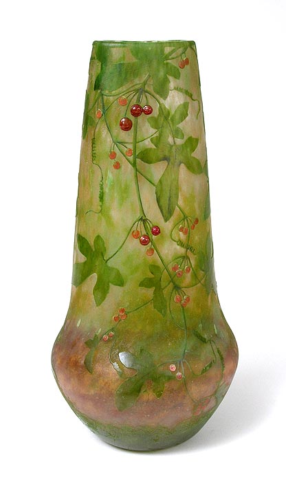 Daum Nancy, Applied Berry Vase